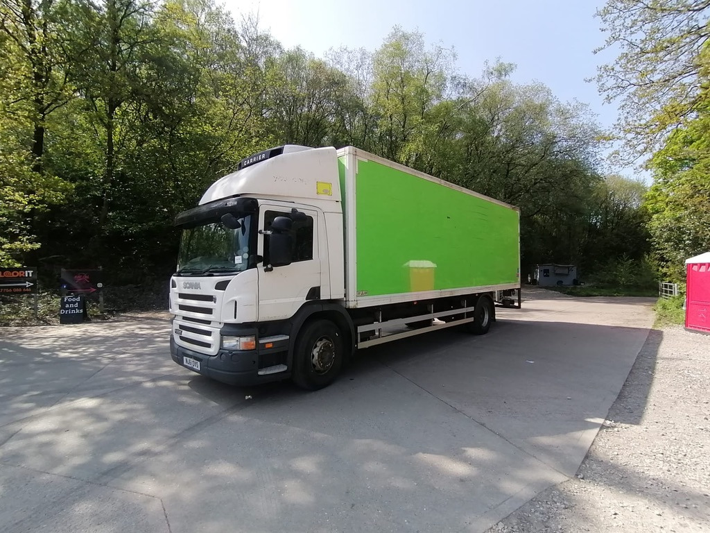 Scania P230 4x2 Box Van - Box van: picture 1 Scania P230 4x2 Box Van - Box van: picture 1
