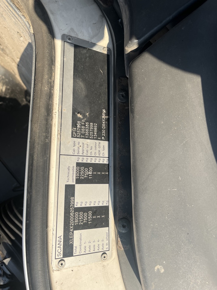 Curtainsider truck Scania P230 4x2 Curtain side: picture 6 Curtainsider truck Scania P230 4x2 Curtain side: picture 6