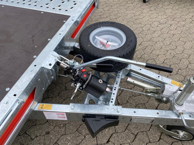 Brian James T Transporter, 231-5521-35-3-10, 5500 x 2100 mm, 3,5 to. kippbar mit Auffahrrampe - Autotransporter trailer: picture 3 Brian James T Transporter, 231-5521-35-3-10, 5500 x 2100 mm, 3,5 to. kippbar mit Auffahrrampe - Autotransporter trailer: picture 3