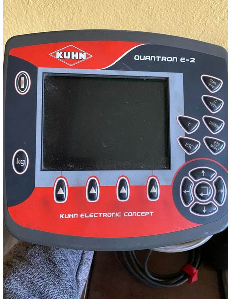 Fertilizer spreader Kuhn Axis 40.1 W: picture 6