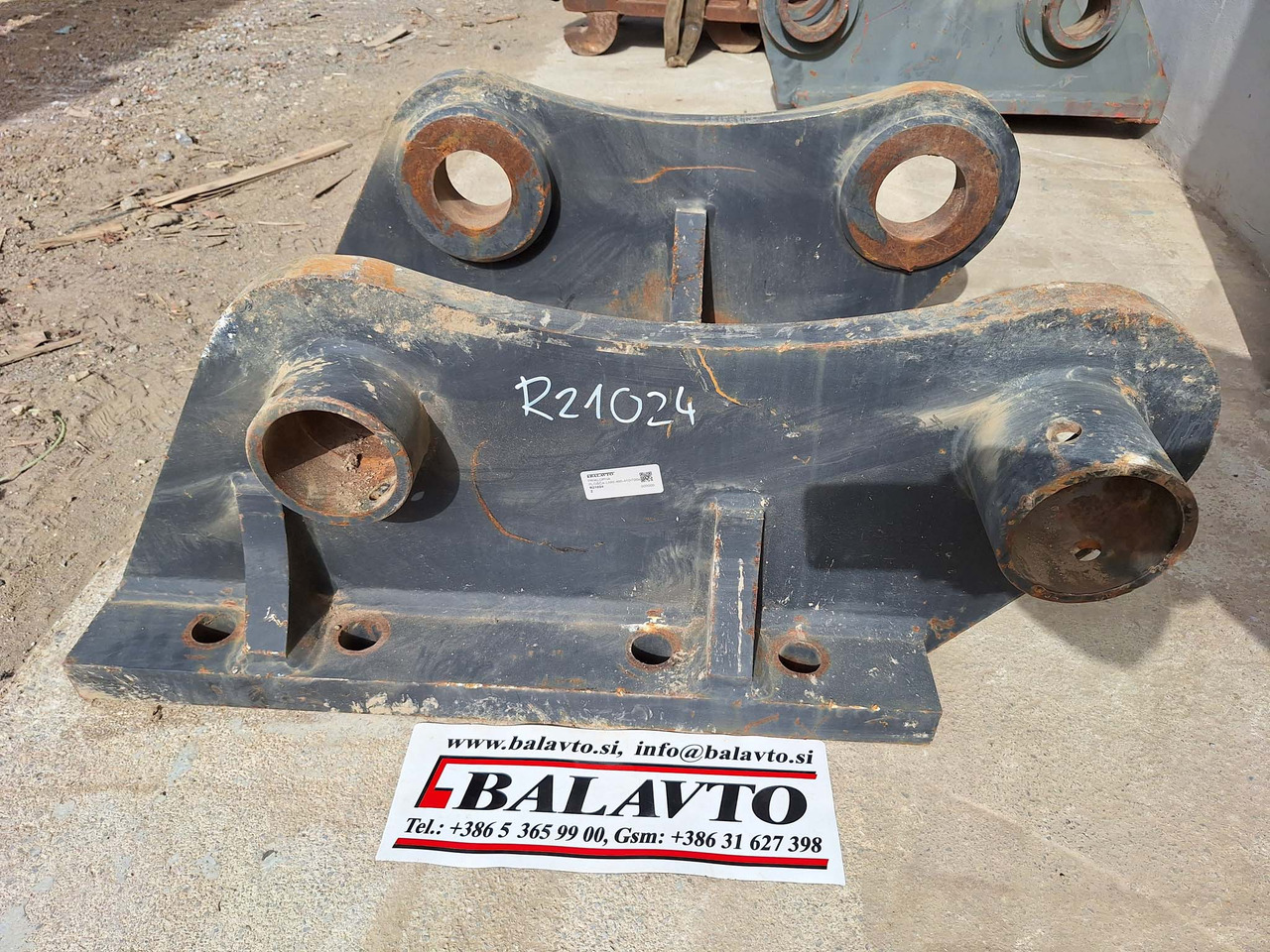 Attachment plate - Quick coupler for Construction machinery: picture 2 Attachment plate - Quick coupler for Construction machinery: picture 2