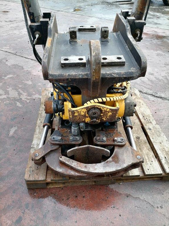 Engcon EC30 Volvo S2 - Tiltrotator: picture 3 Engcon EC30 Volvo S2 - Tiltrotator: picture 3