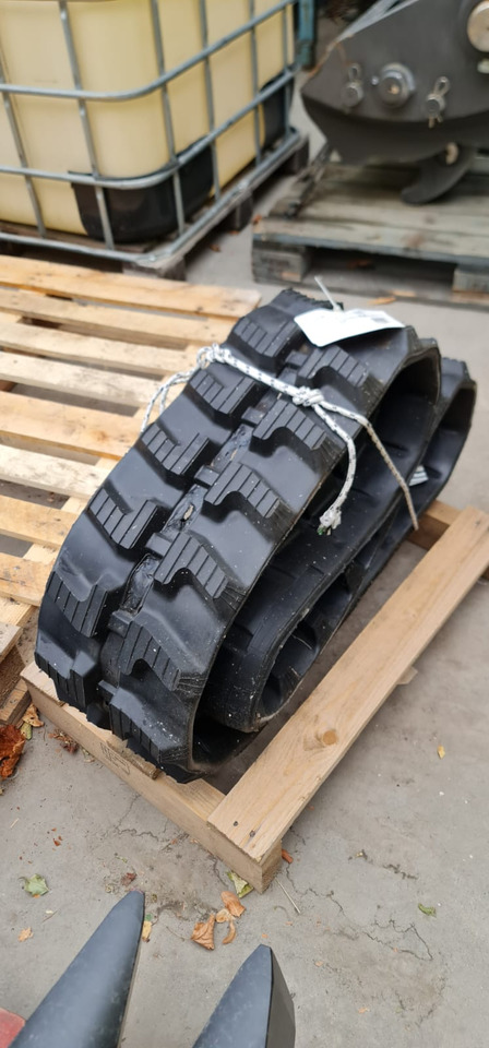 ITR 230x96x32 - Track for Construction machinery: picture 2 ITR 230x96x32 - Track for Construction machinery: picture 2