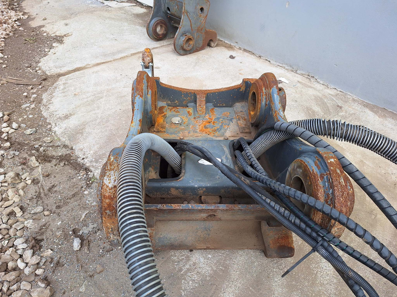 OilQuick hydraulic OQ70/55 - Quick coupler for Construction machinery: picture 4 OilQuick hydraulic OQ70/55 - Quick coupler for Construction machinery: picture 4