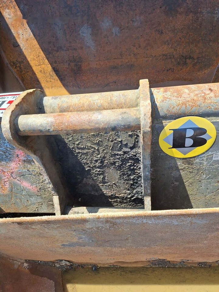 SMP Excavating planning bucket 1550 mm S60 - Excavator bucket: picture 3 SMP Excavating planning bucket 1550 mm S60 - Excavator bucket: picture 3