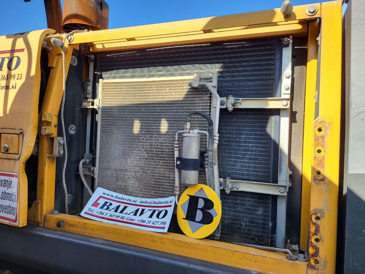 VOLVO radiator 14573686 - Radiator for Excavator: picture 2 VOLVO radiator 14573686 - Radiator for Excavator: picture 2