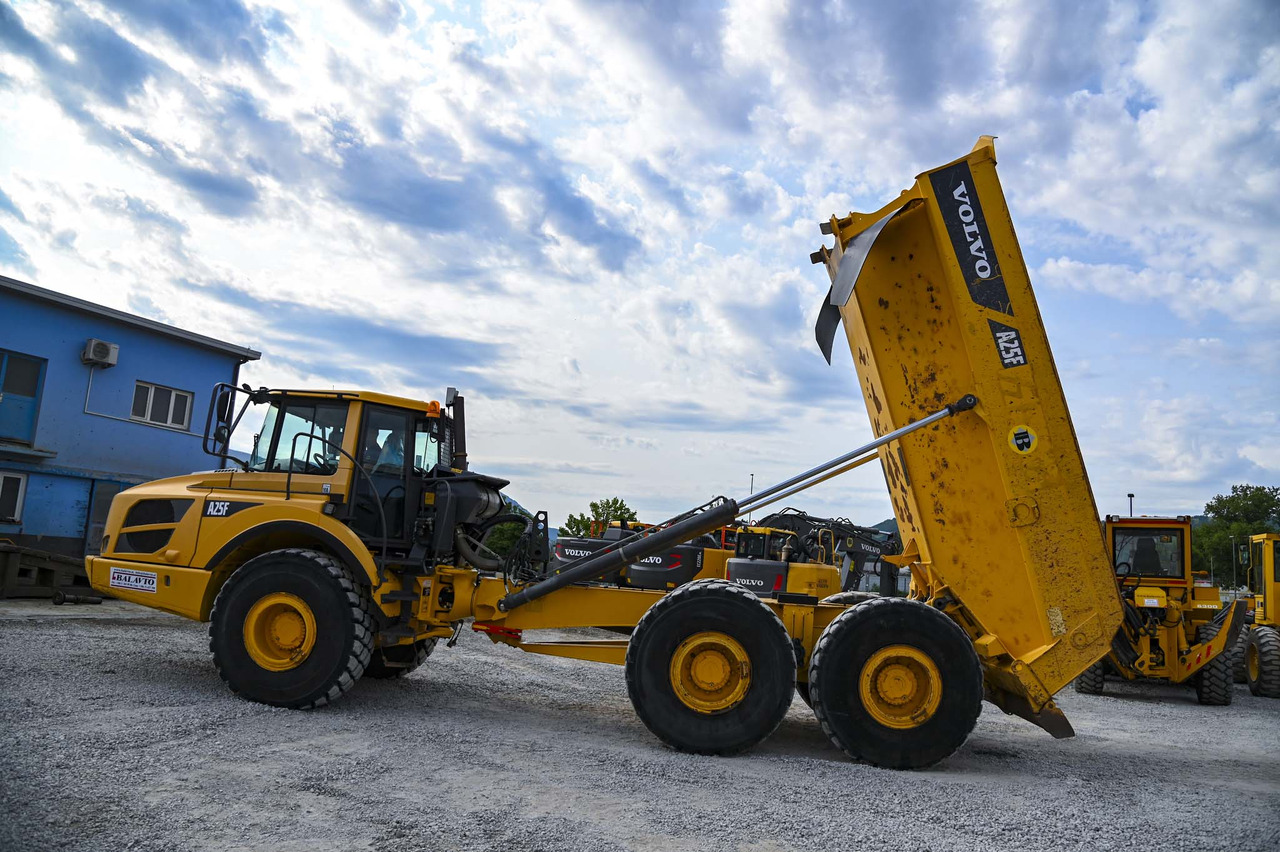 Articulated dumper Volvo A25F: picture 15