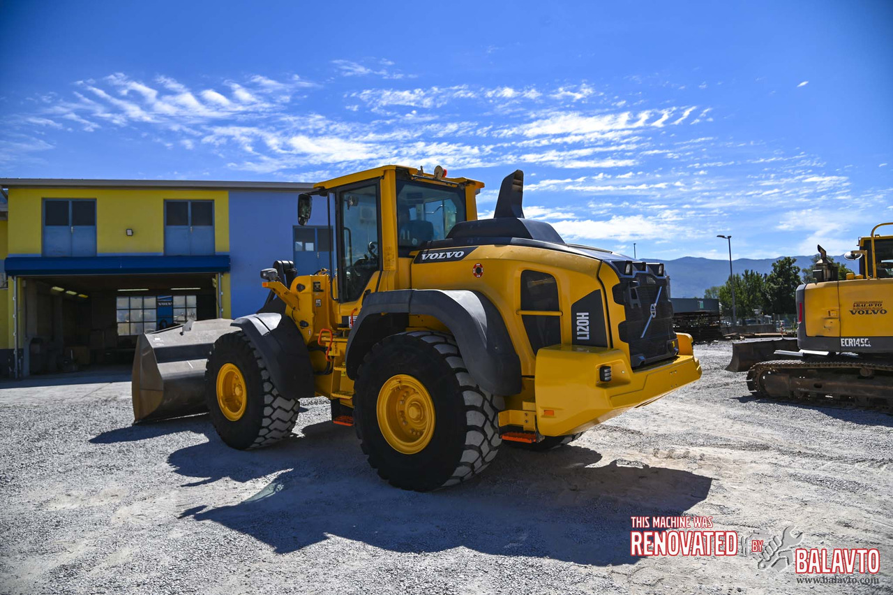 Volvo L120H - Wheel loader: picture 5 Volvo L120H - Wheel loader: picture 5