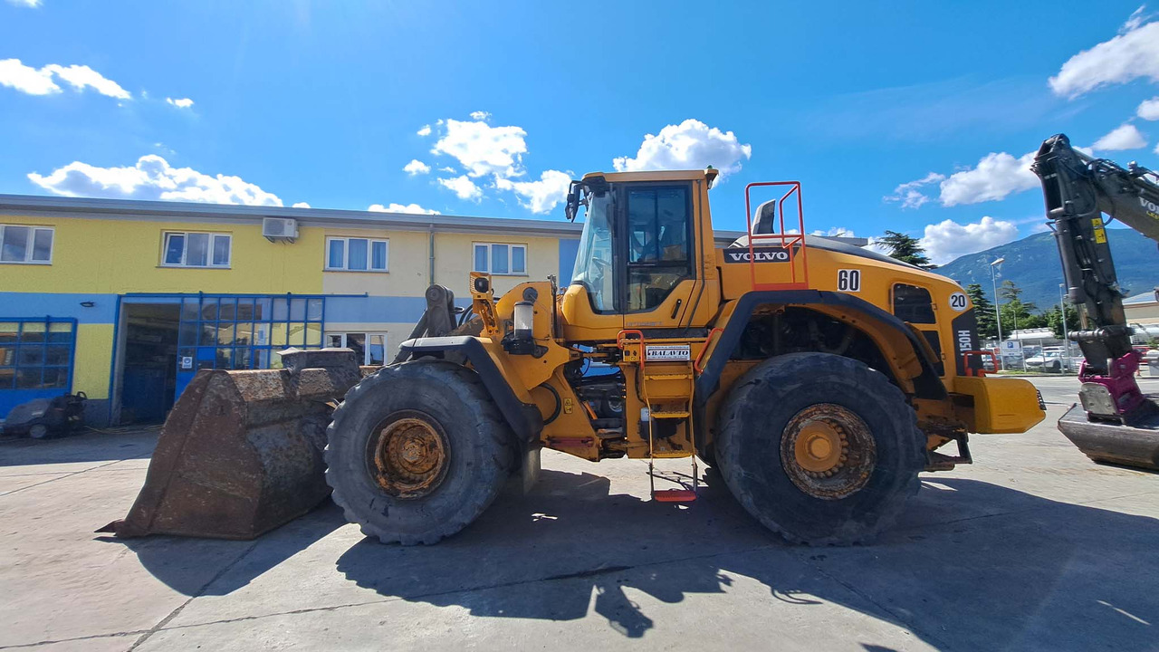 Wheel loader Volvo L150H: picture 8