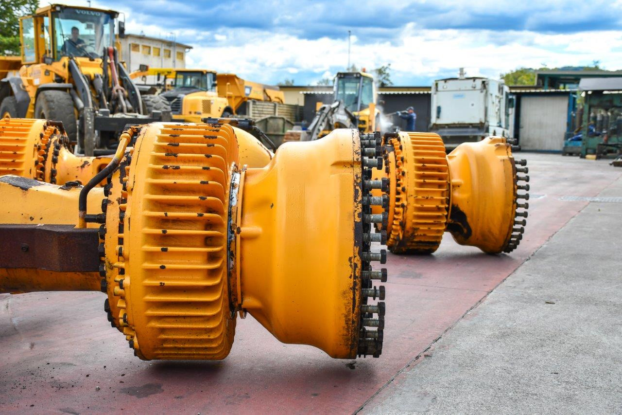 Volvo L350F - Axle and parts for Wheel loader: picture 5 Volvo L350F - Axle and parts for Wheel loader: picture 5