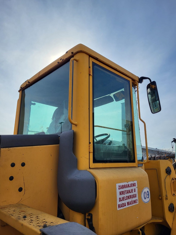Volvo cabin 33369 - Cab for Wheel loader: picture 5 Volvo cabin 33369 - Cab for Wheel loader: picture 5