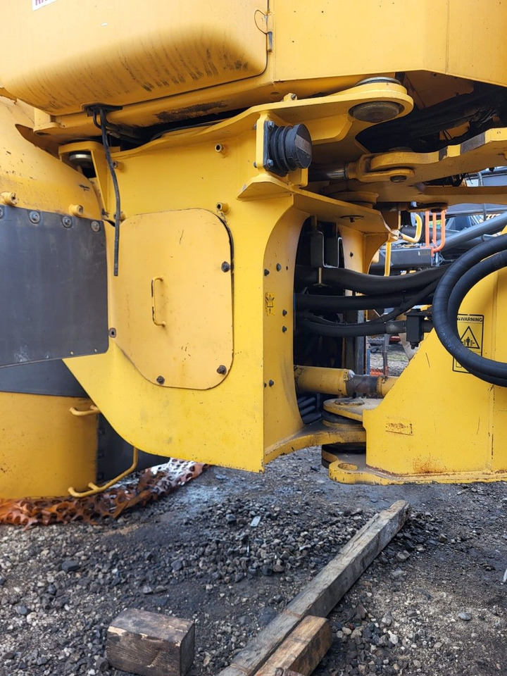 Volvo front frame VOE11177610 - Frame/ Chassis for Loader: picture 5 Volvo front frame VOE11177610 - Frame/ Chassis for Loader: picture 5