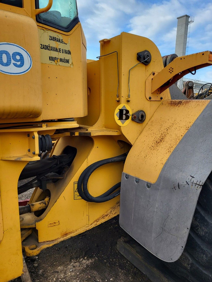 Volvo front frame VOE11177610 - Frame/ Chassis for Loader: picture 1 Volvo front frame VOE11177610 - Frame/ Chassis for Loader: picture 1