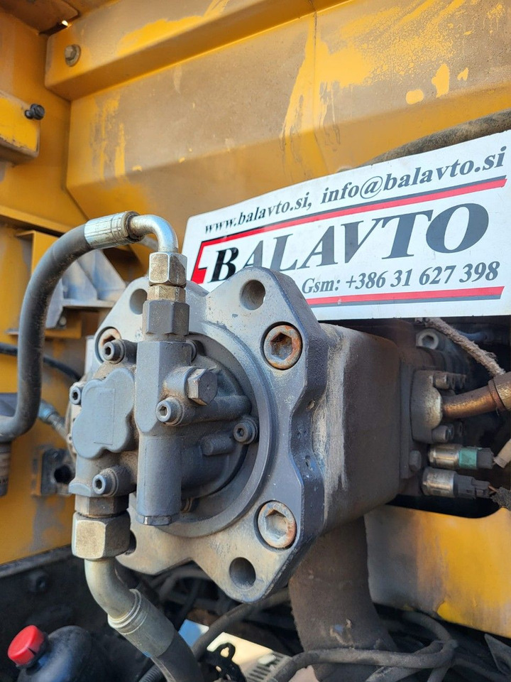 Volvo hydraulic pump P1 14531300 - Hydraulic pump for Excavator: picture 3 Volvo hydraulic pump P1 14531300 - Hydraulic pump for Excavator: picture 3