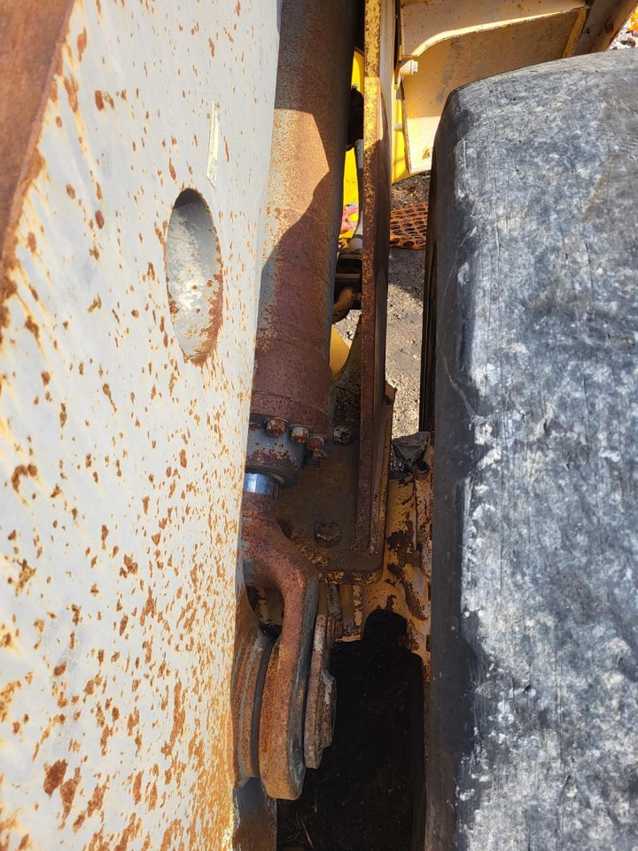 Volvo right lifting hydraulic cylinder 11107855 - Hydraulic cylinder for Loader: picture 2 Volvo right lifting hydraulic cylinder 11107855 - Hydraulic cylinder for Loader: picture 2