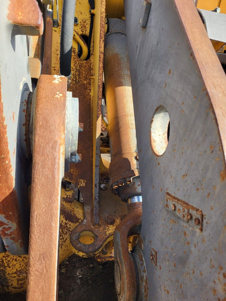 Volvo right lifting hydraulic cylinder 11107855 - Hydraulic cylinder for Loader: picture 1 Volvo right lifting hydraulic cylinder 11107855 - Hydraulic cylinder for Loader: picture 1