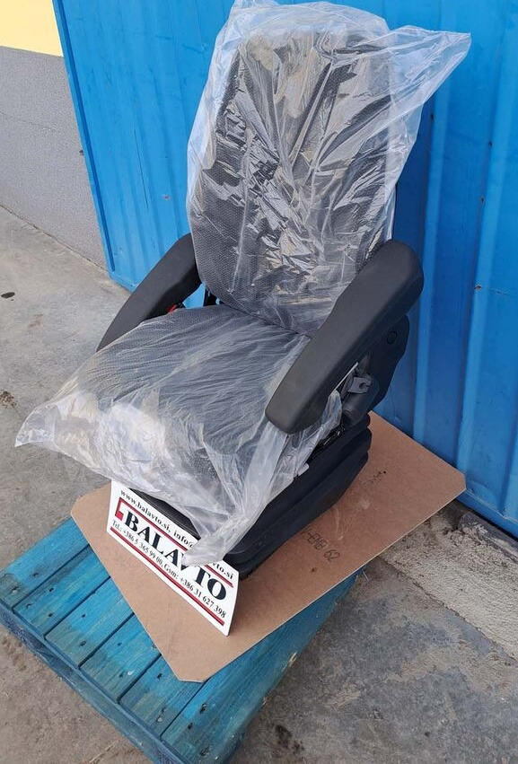 Volvo seat 11309082 for Volvo L45F, L45G, L45H, L50F, L50G, L50H - Seat for Wheel loader: picture 2 Volvo seat 11309082 for Volvo L45F, L45G, L45H, L50F, L50G, L50H - Seat for Wheel loader: picture 2