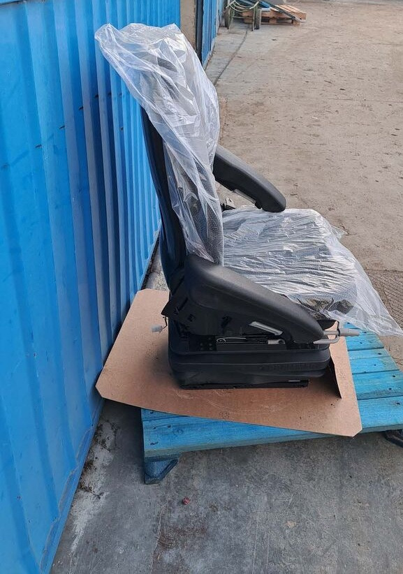 Volvo seat 11309082 for Volvo L45F, L45G, L45H, L50F, L50G, L50H - Seat for Wheel loader: picture 3 Volvo seat 11309082 for Volvo L45F, L45G, L45H, L50F, L50G, L50H - Seat for Wheel loader: picture 3