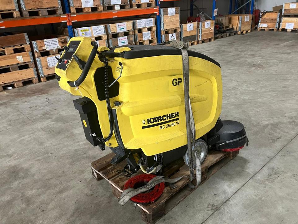 Kärcher BD 55/60W Putzmaschine Akku defekt, Teileträger - Scrubber dryer: picture 2 Kärcher BD 55/60W Putzmaschine Akku defekt, Teileträger - Scrubber dryer: picture 2