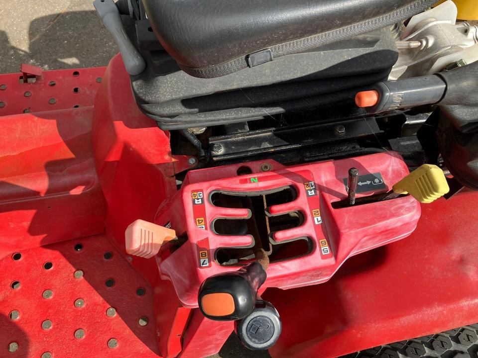 Municipal tractor Kommunaltraktor Honda H5518 Schneeschild Winterdienst: picture 6 Municipal tractor Kommunaltraktor Honda H5518 Schneeschild Winterdienst: picture 6