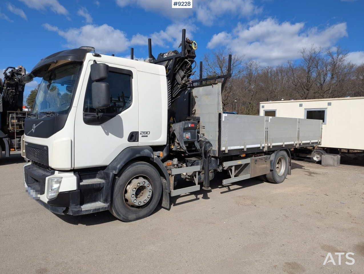 Crane Truck Volvo FL 280 4X2 with HIAB XS 144 E-5 crane (SEE VIDEO) - Crane truck: picture 1 Crane Truck Volvo FL 280 4X2 with HIAB XS 144 E-5 crane (SEE VIDEO) - Crane truck: picture 1
