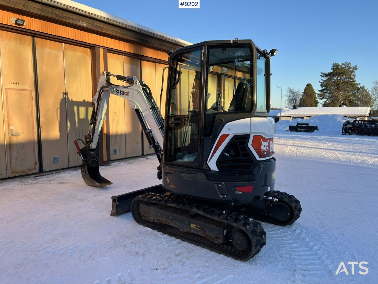 Excavator BOBCAT E 27 Z (SEE VIDEO) - Mini excavator: picture 3 Excavator BOBCAT E 27 Z (SEE VIDEO) - Mini excavator: picture 3