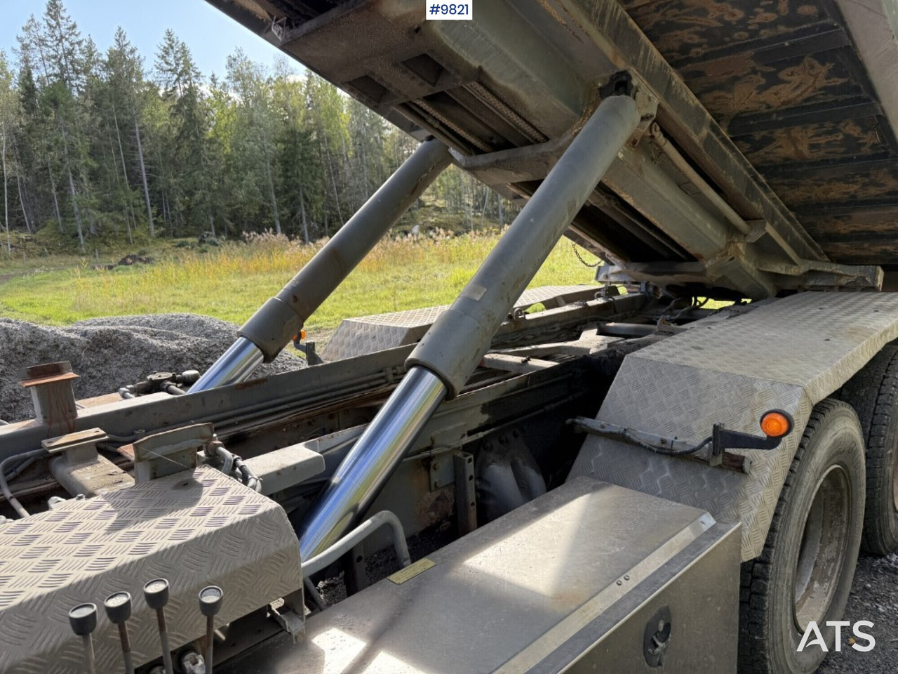 Hook lift truck Hooklift Truck P124 360 Rep.object: picture 7