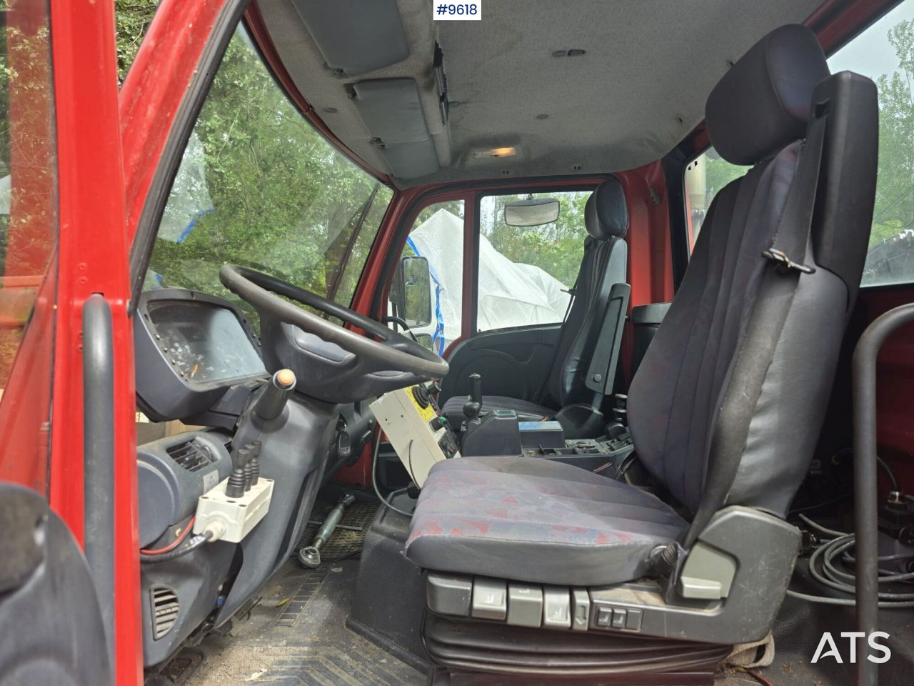 MB Unimog with equipment - Snow removal vehicle: picture 5 MB Unimog with equipment - Snow removal vehicle: picture 5