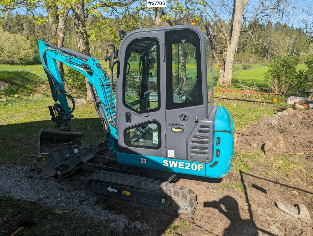 Excavator Mini excavator Sunward SWE20F with buckets SEE VIDEO: picture 7