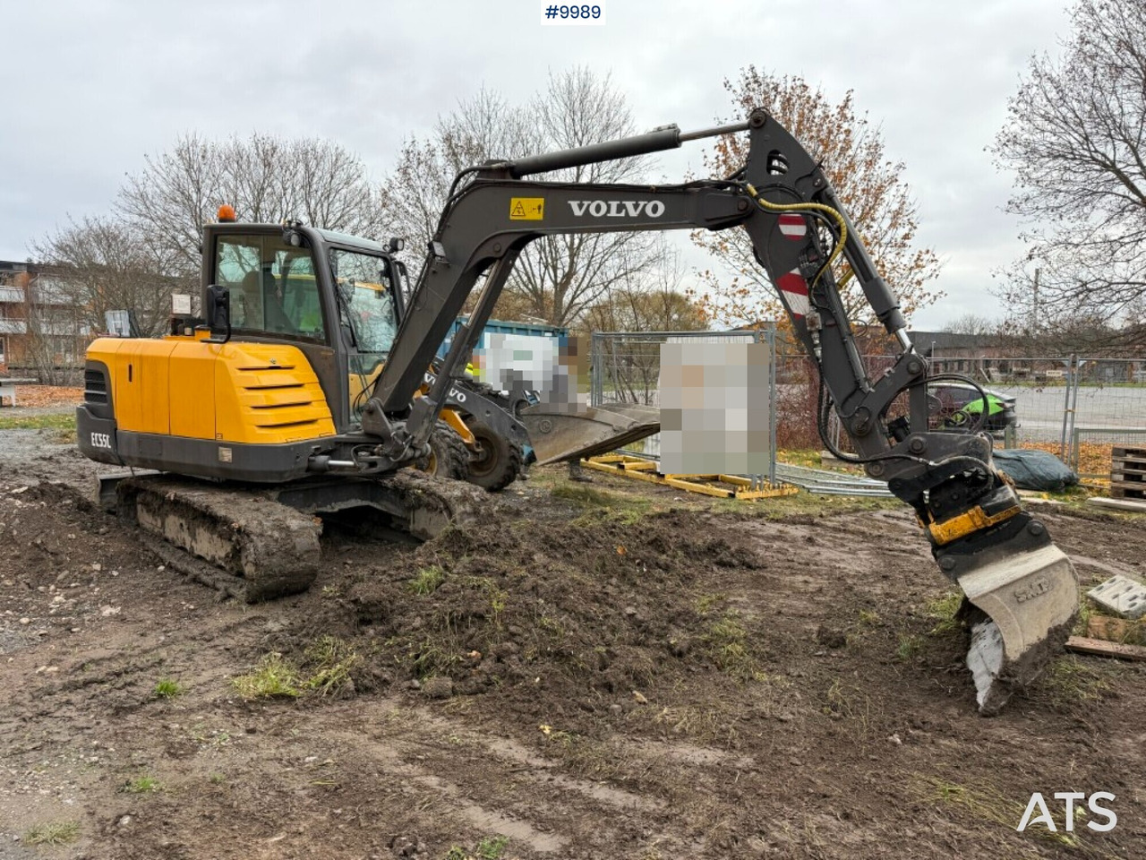 Crawler excavator Volvo EC55C with tiltrotator and buckets - Other machinery: picture 1 Crawler excavator Volvo EC55C with tiltrotator and buckets - Other machinery: picture 1