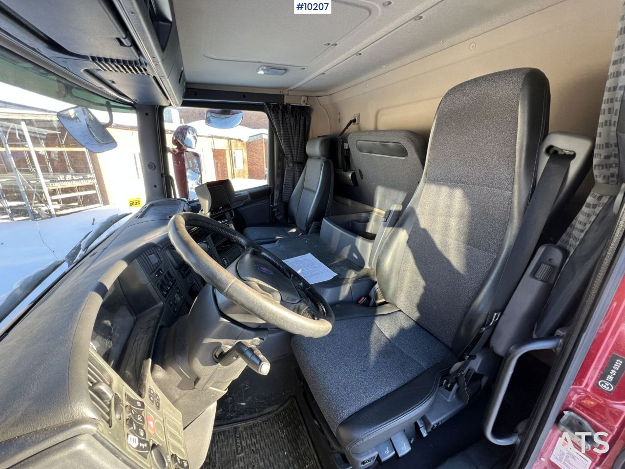 Scania P270 Box truck with tail lift - Box truck: picture 5 Scania P270 Box truck with tail lift - Box truck: picture 5