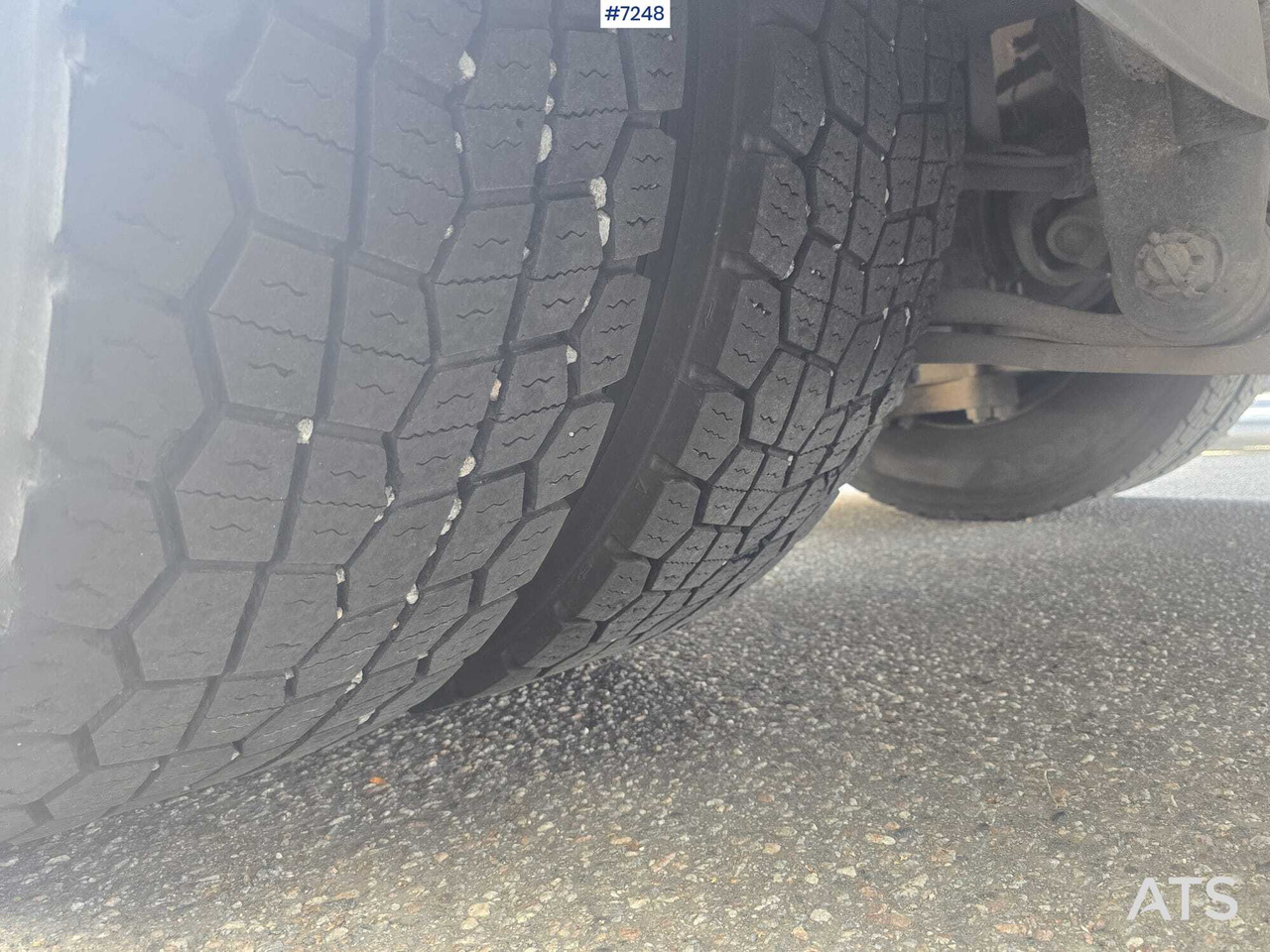 Box truck Scania P320 Box truck with tail lift: picture 13