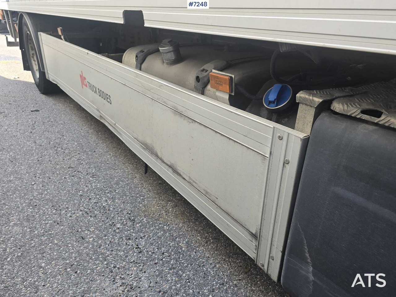 Box truck Scania P320 Box truck with tail lift: picture 10