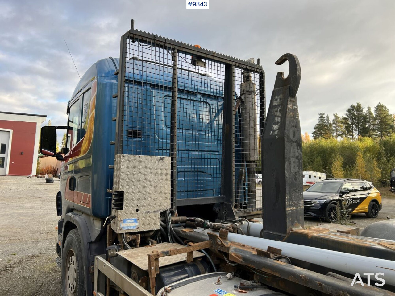 Scania R144 Hook Truck with plow equipment - Hook lift truck: picture 5 Scania R144 Hook Truck with plow equipment - Hook lift truck: picture 5