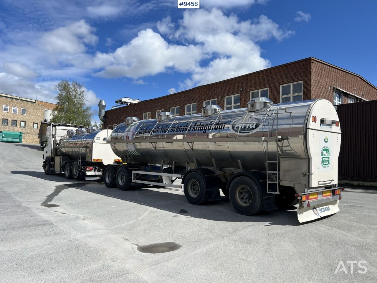 Scania R500 with Wedholms wagon, milk tanks / tanker carriage - Tank truck: picture 2 Scania R500 with Wedholms wagon, milk tanks / tanker carriage - Tank truck: picture 2