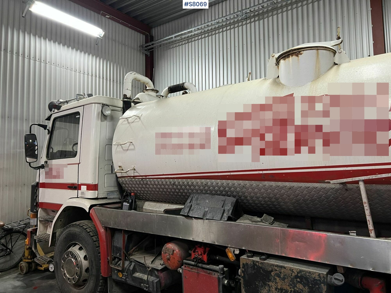 Suction/Combi truck, Scania P92H 4x2, Rep-object - Vacuum truck: picture 5 Suction/Combi truck, Scania P92H 4x2, Rep-object - Vacuum truck: picture 5