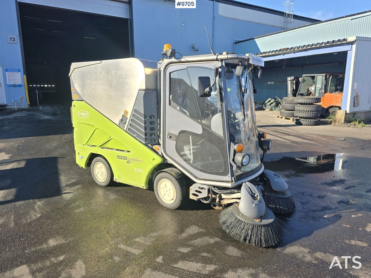 Sweeper - Tennant 636 (SEE VIDEO) - Road sweeper: picture 1 Sweeper - Tennant 636 (SEE VIDEO) - Road sweeper: picture 1