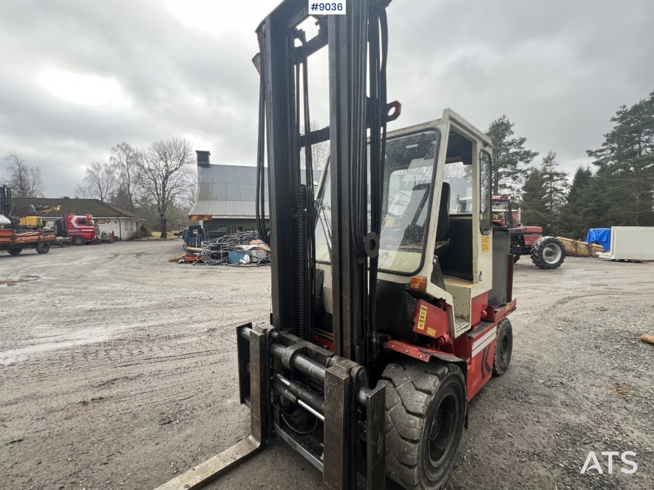 Truck Kalmar EB 4-500 with battery charger and extra tire - Forklift: picture 2 Truck Kalmar EB 4-500 with battery charger and extra tire - Forklift: picture 2