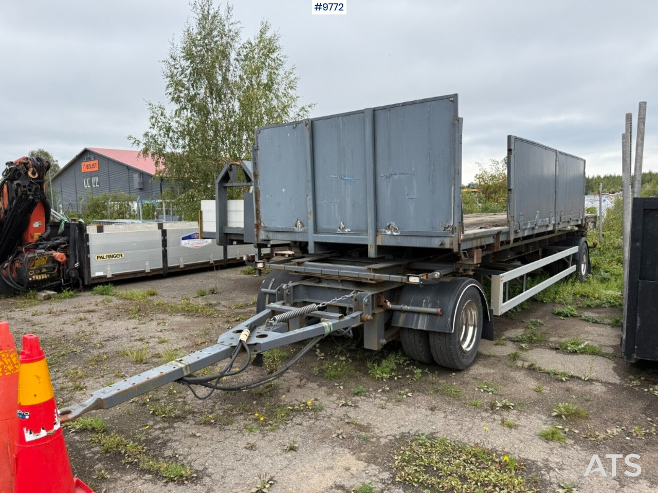 VAN HAAL R20 Hooklift body with removable flatbed - Roll-off/ Skip trailer, Flatbed body: picture 1 VAN HAAL R20 Hooklift body with removable flatbed - Roll-off/ Skip trailer, Flatbed body: picture 1