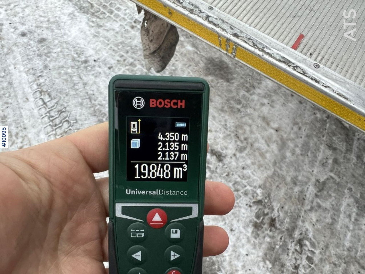 Box van VOLKSWAGEN CRAFTER with tailgate lift: picture 11 Box van VOLKSWAGEN CRAFTER with tailgate lift: picture 11