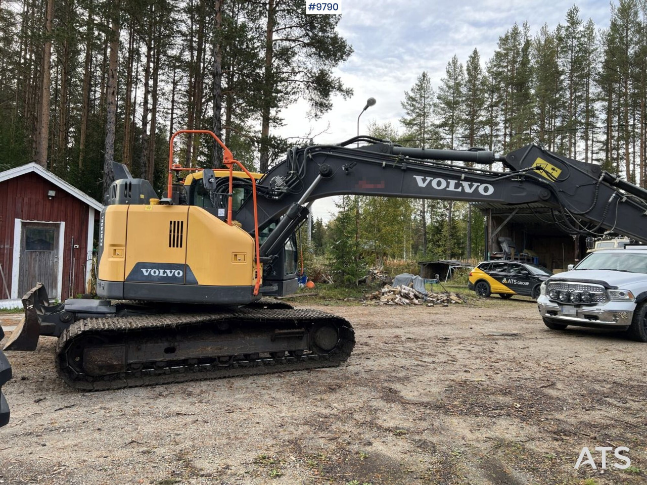 VOLVO ECR145 EL Excavator with attachments - Crawler excavator: picture 4 VOLVO ECR145 EL Excavator with attachments - Crawler excavator: picture 4