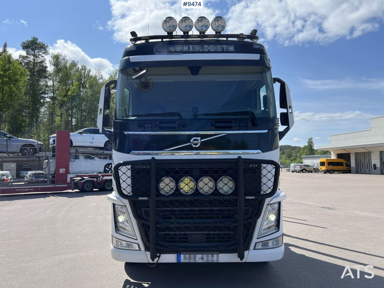 Volvo FH13 Logging truck with Loglift 105S crane - Logging truck: picture 3 Volvo FH13 Logging truck with Loglift 105S crane - Logging truck: picture 3