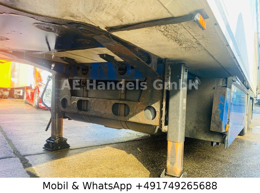Refrigerator semi-trailer Krone SD *Carrier-Vector-1950/Doppelstock/+-30°/1.Lift Krone SD *Carrier-Vector-1950/Doppelstock/+-30°/1.Lift: picture 12 Refrigerator semi-trailer Krone SD *Carrier-Vector-1950/Doppelstock/+-30°/1.Lift Krone SD *Carrier-Vector-1950/Doppelstock/+-30°/1.Lift: picture 12