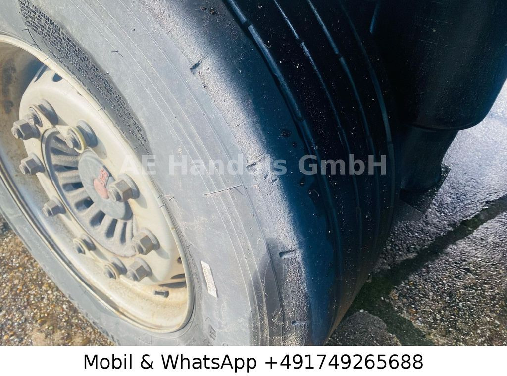 Refrigerator semi-trailer Krone SD *Carrier-Vector-1950/Doppelstock/+-30°/1.Lift Krone SD *Carrier-Vector-1950/Doppelstock/+-30°/1.Lift: picture 17 Refrigerator semi-trailer Krone SD *Carrier-Vector-1950/Doppelstock/+-30°/1.Lift Krone SD *Carrier-Vector-1950/Doppelstock/+-30°/1.Lift: picture 17