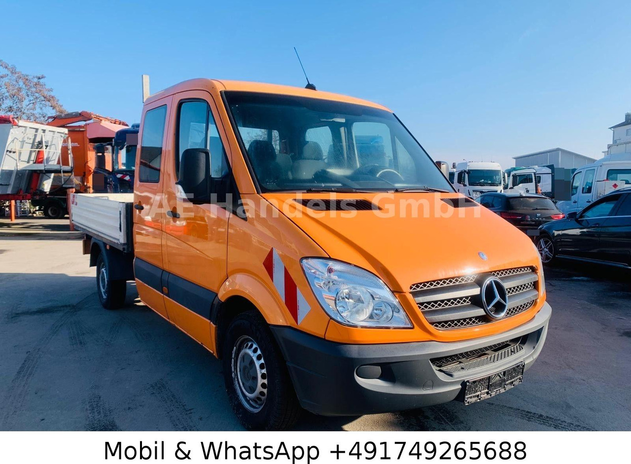 Mercedes-Benz Sprinter II Pritsche 210 CDI 6 Sitzer *AHK/Radio - Open body delivery van, Combi van: picture 1 Mercedes-Benz Sprinter II Pritsche 210 CDI 6 Sitzer *AHK/Radio - Open body delivery van, Combi van: picture 1