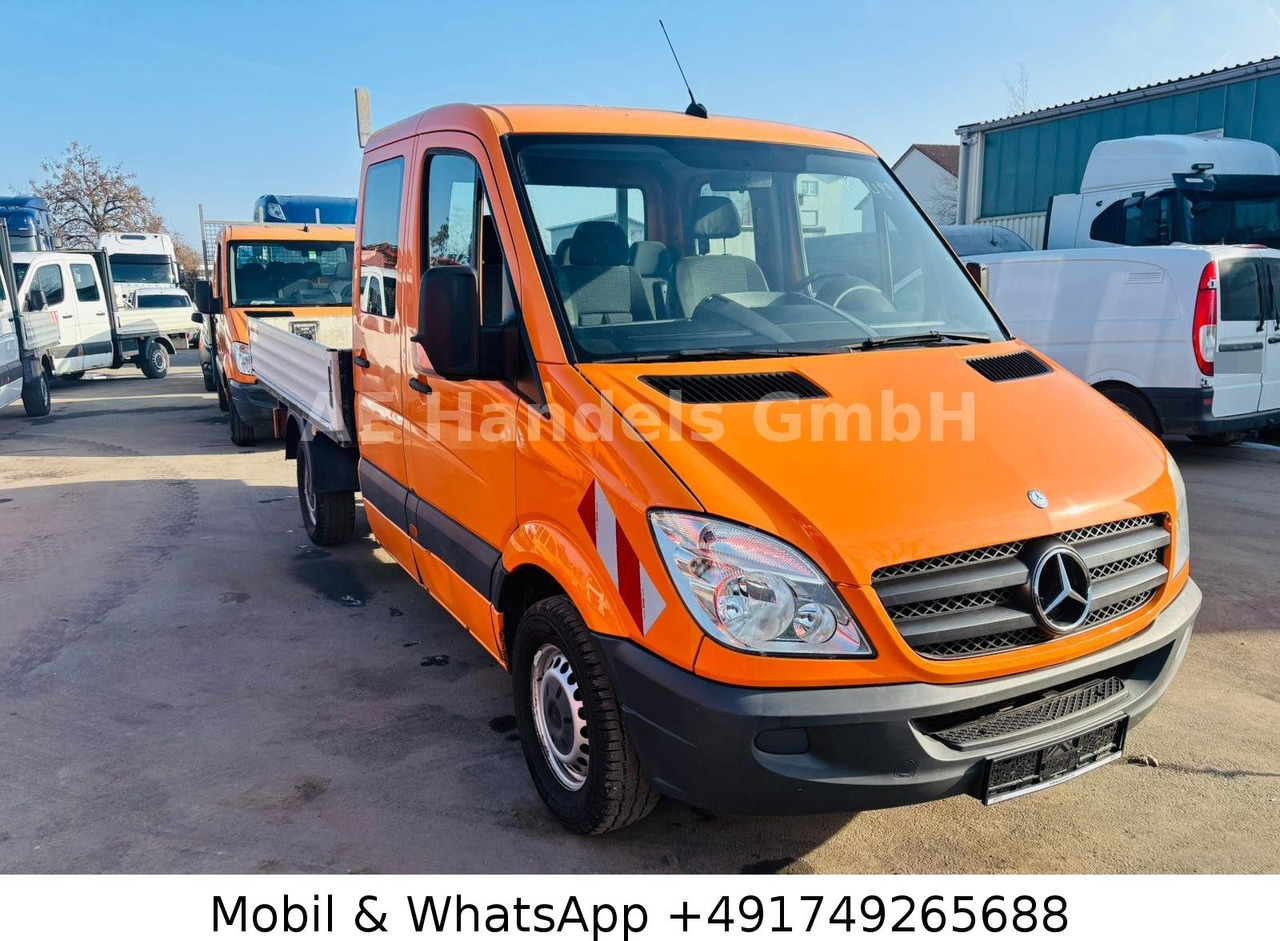 Mercedes-Benz Sprinter II Pritsche 210 CDI 6 Sitzer *AHK/Radio - Open body delivery van, Combi van: picture 1 Mercedes-Benz Sprinter II Pritsche 210 CDI 6 Sitzer *AHK/Radio - Open body delivery van, Combi van: picture 1