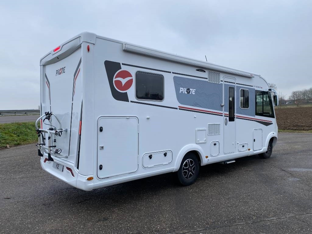 Fiat DUCATO MAXI 160 Multijet 2,2D/PILOTE G741endommagé - Integrated motorhome: picture 5 Fiat DUCATO MAXI 160 Multijet 2,2D/PILOTE G741endommagé - Integrated motorhome: picture 5