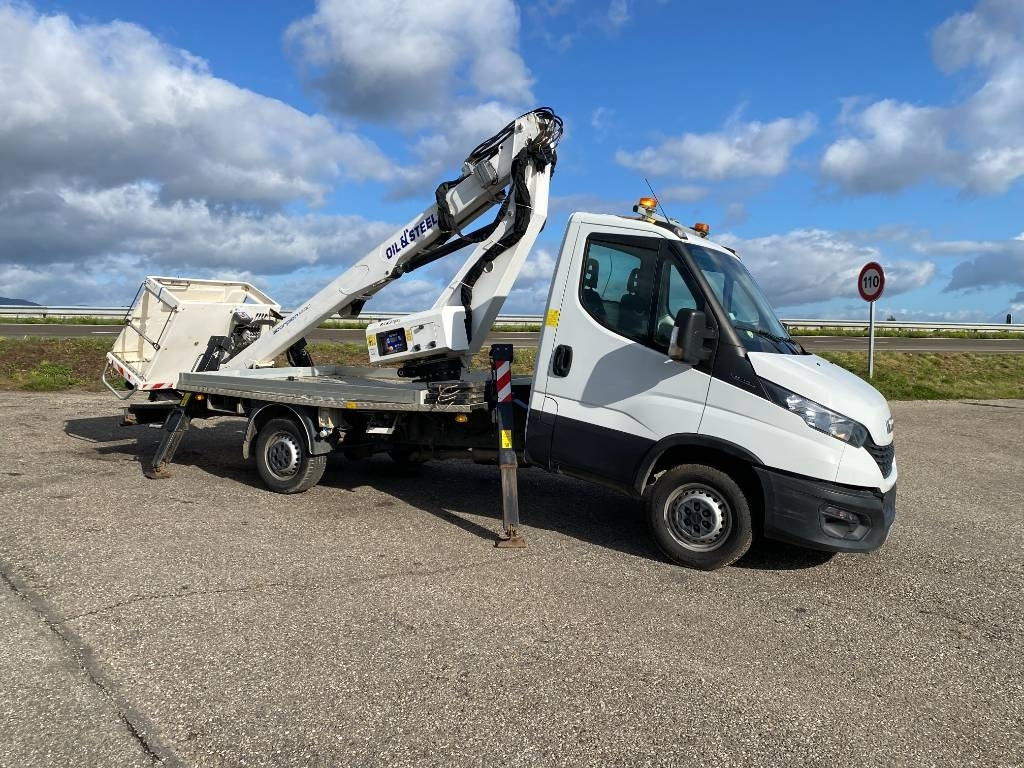Iveco DAILY 35-140S / 2.3 Multijet 136-OIL&STEEL - Truck mounted aerial platform: picture 5 Iveco DAILY 35-140S / 2.3 Multijet 136-OIL&STEEL - Truck mounted aerial platform: picture 5