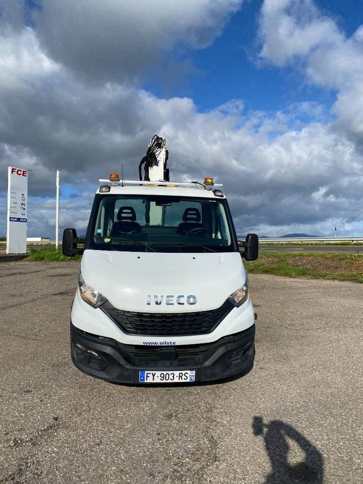 Iveco DAILY 35-140S / 2.3 Multijet 136-OIL&STEEL - Truck mounted aerial platform: picture 3 Iveco DAILY 35-140S / 2.3 Multijet 136-OIL&STEEL - Truck mounted aerial platform: picture 3