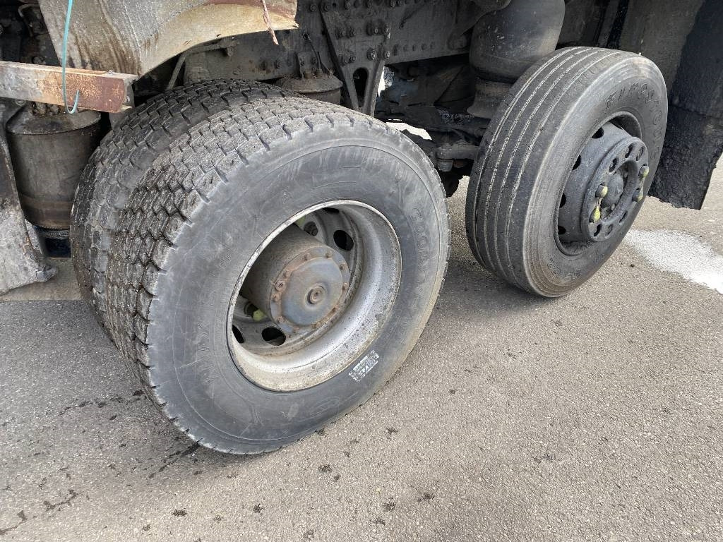 Asphalt distributor Mercedes-Benz ACTROS Mp2 2536/6x2 BVM -ACMAR CRAON Z12341: picture 17 Asphalt distributor Mercedes-Benz ACTROS Mp2 2536/6x2 BVM -ACMAR CRAON Z12341: picture 17